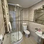 Gold Bed and Breakfast 3*